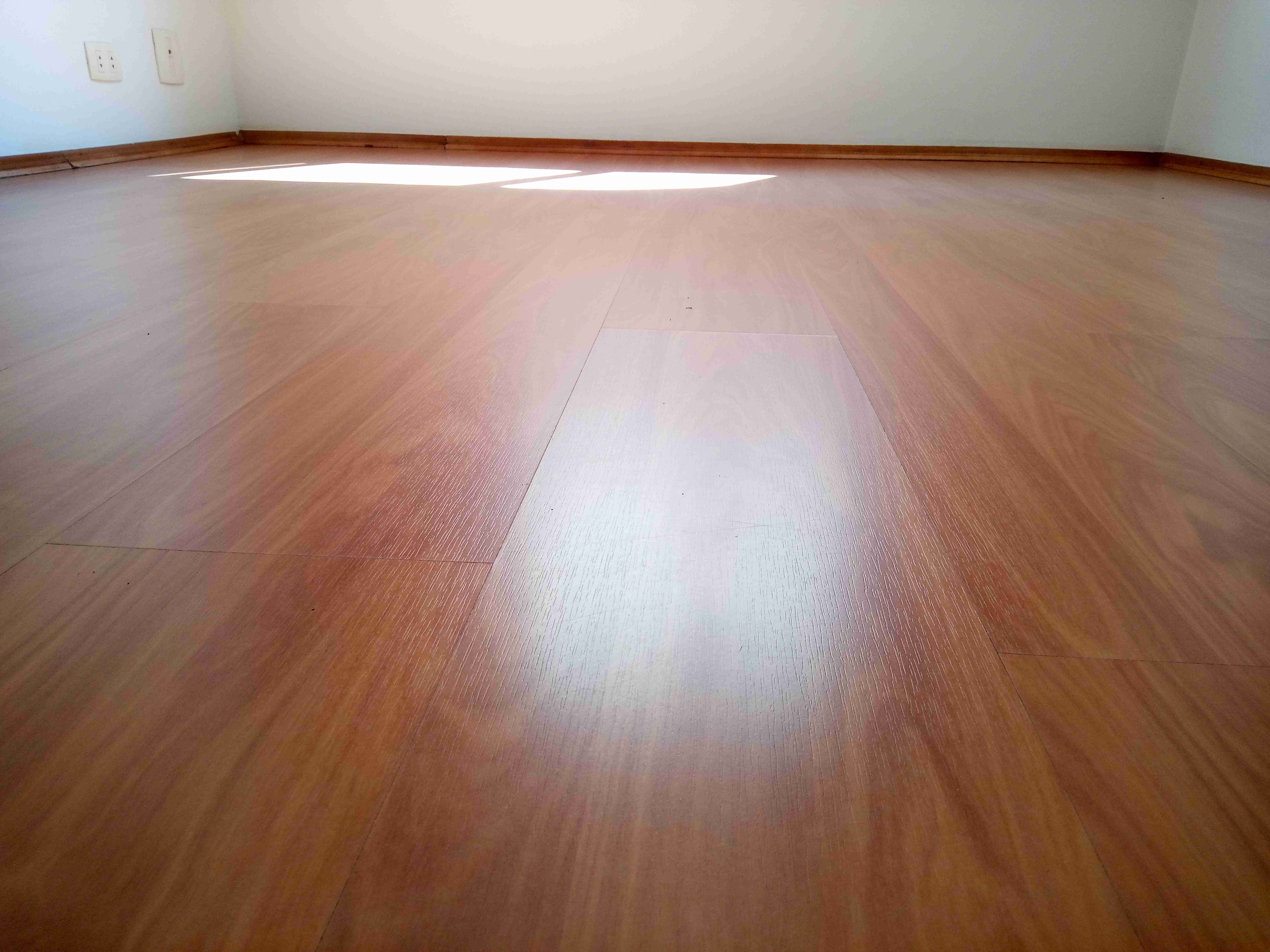 Limpeza de Piso Laminado em Moema